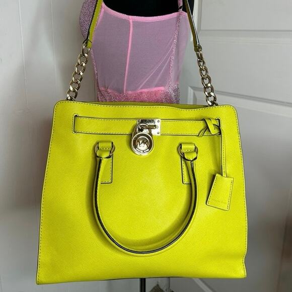 °。⋆♡ MICHAEL Michael Kors® Large Color Apple Leather (HB-21) - Picture 1 of 8